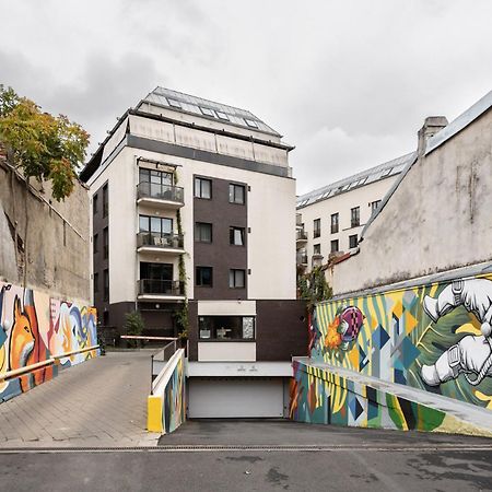 Lazynest - Modern Apartment With Parking & Balcony Bukarest Exteriör bild