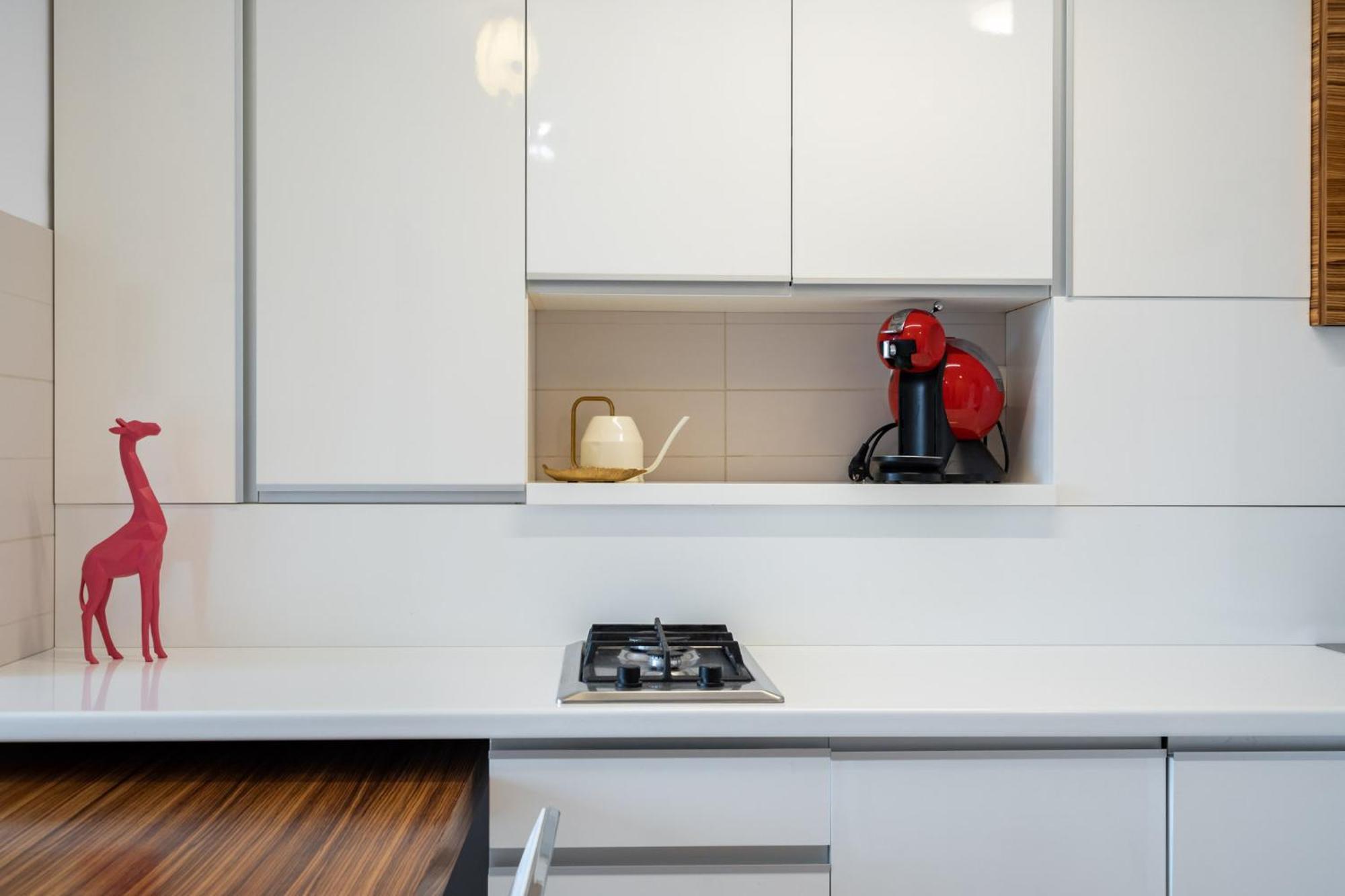 Lazynest - Modern Apartment With Parking & Balcony Bukarest Exteriör bild