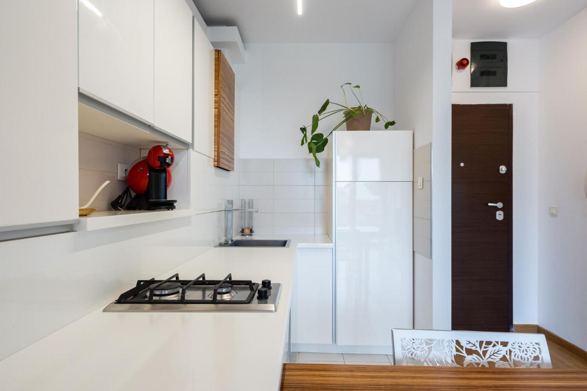 Lazynest - Modern Apartment With Parking & Balcony Bukarest Exteriör bild